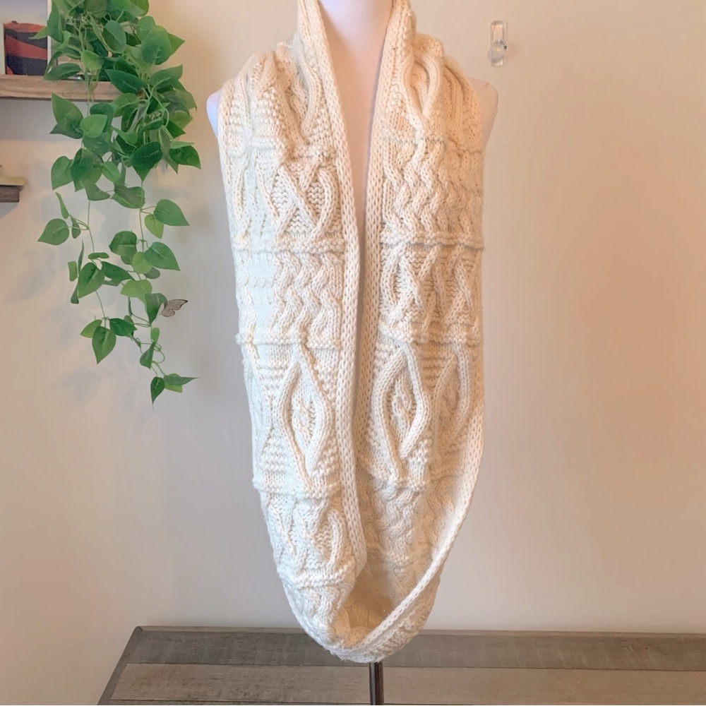Aran Infinity Scarf